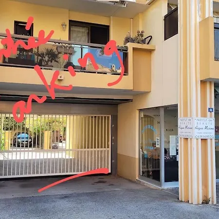 Appart Le Lavandou アパート