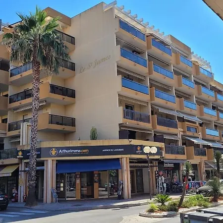 Appart le Lavandou (le st James) 2 étoiles * Le Lavandou